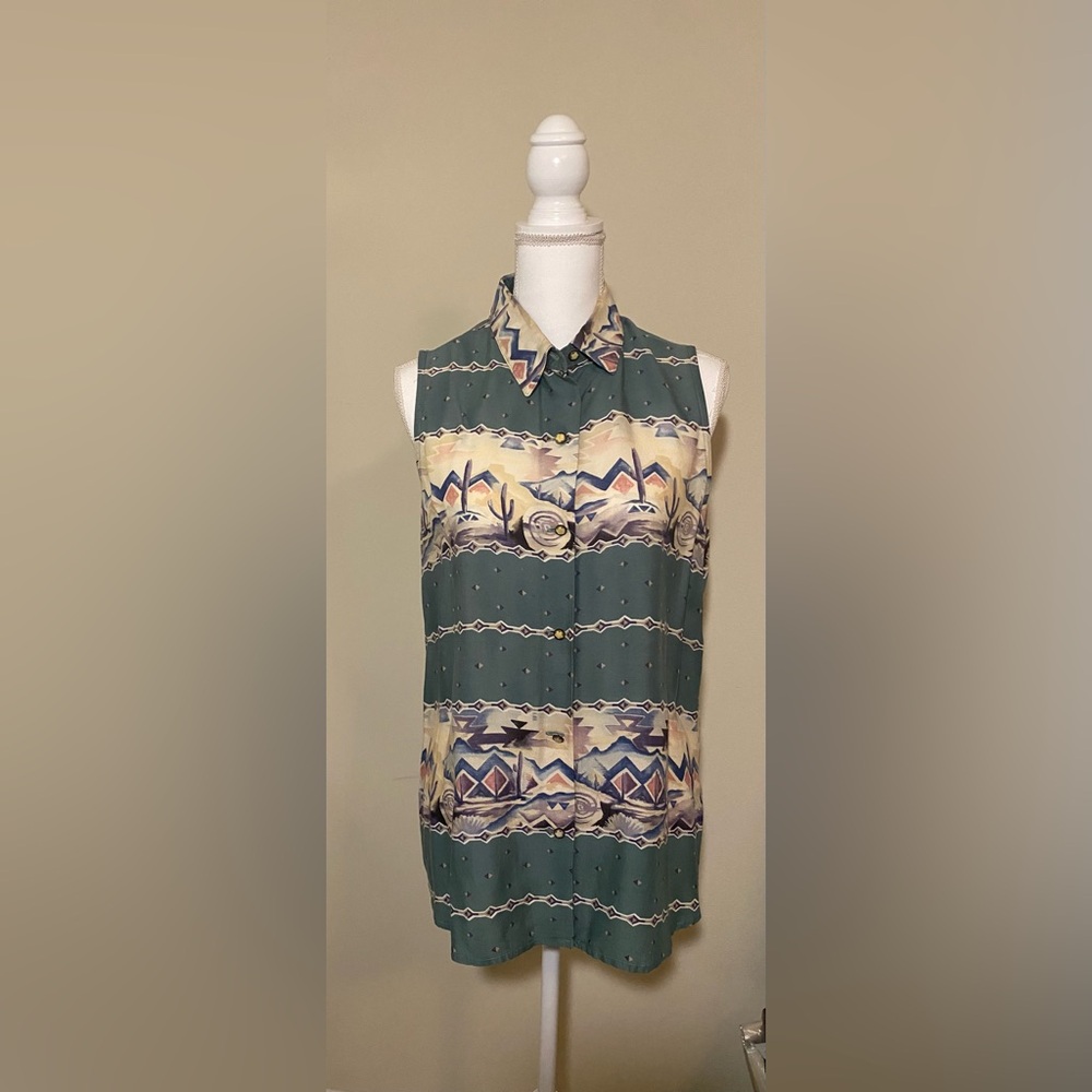 Western sleeveless top